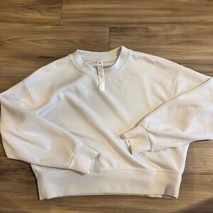 LULULEMON! cropped sweatshirt